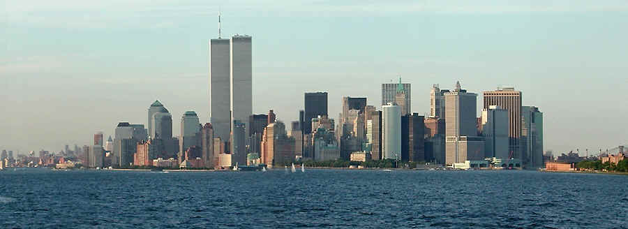 de twin towers in de skyline van new york